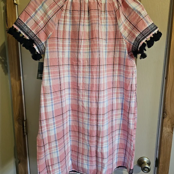 NWT Crown & Ivy Pink And White Checkered Dress With Navy Blue Tassel Decoration - Picture 6 of 7